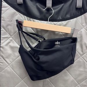 alo 1 shoulder sports bra sz small